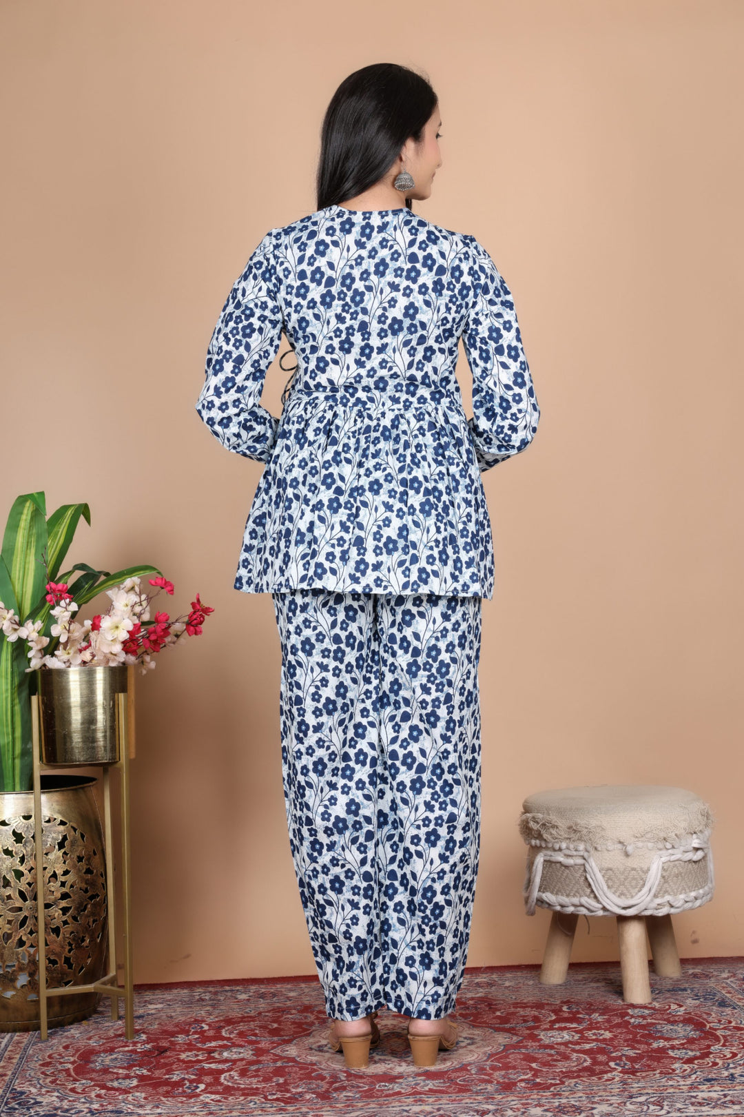 Traditional aangrakhha style sets