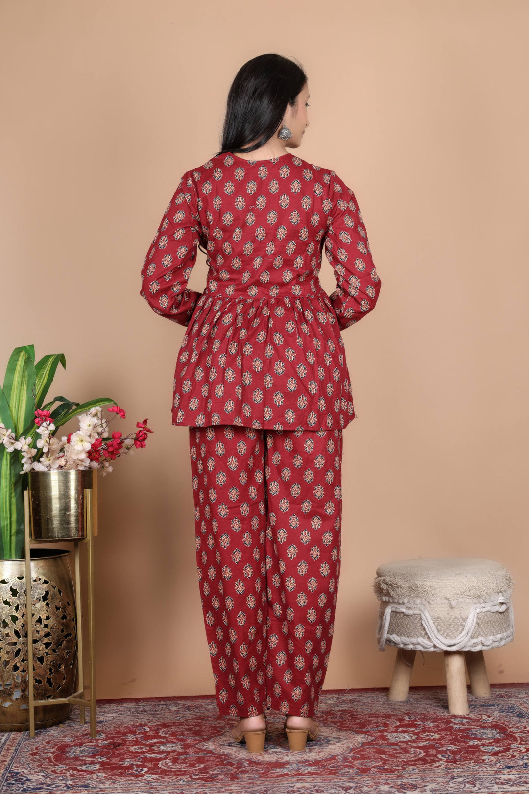 Traditional aangrakhha style set