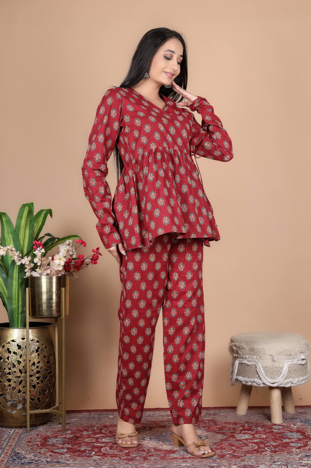 Traditional aangrakhha style set